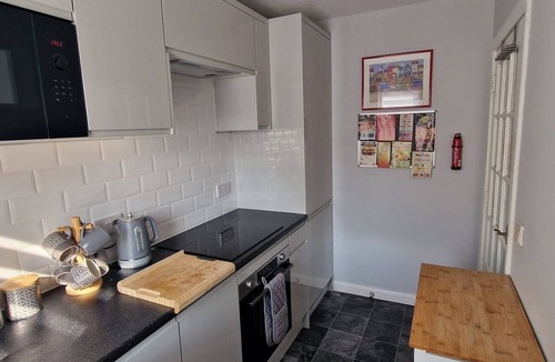 Dysart Condo | Superb One Bedroom Getaway in Dysart Kirkcaldy