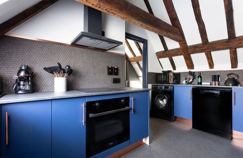 Heybridge Apartment | Superior 1 bedroom apartment - The D'arcy Suite