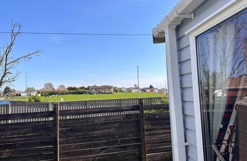 Glasgow House | Swift 3-Bedroom Caravan, Glasgow