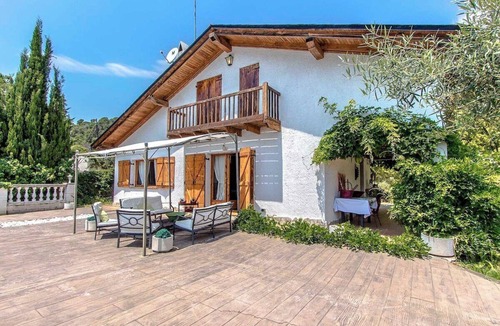 Sant Cebria de Vallalta Villa | Swiss style villa near Barcelona 10min to beach