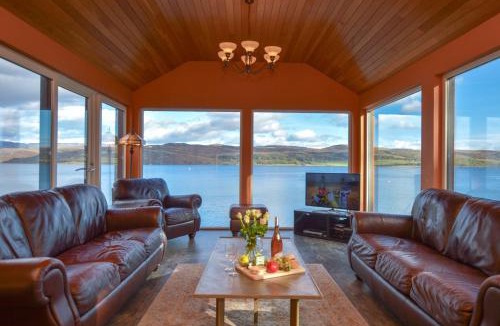 Tighnabruaich House | Taigh na Mara