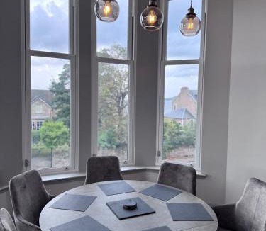 Helensburgh Apartment | Taobh na Mara - Macaulay Letting