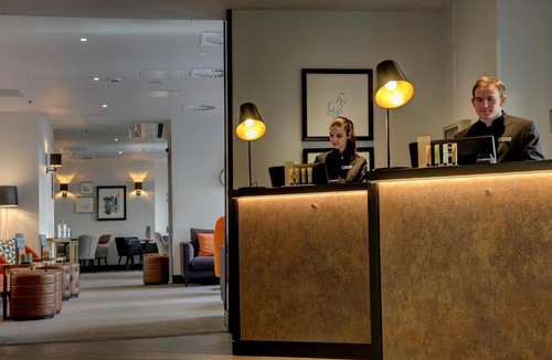 Newington Hotel | Ten Hill Place