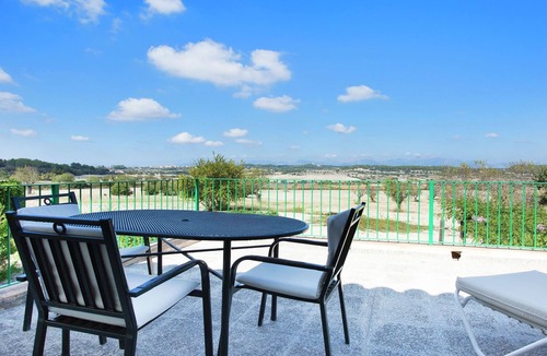 Lloret de Vistalegre Cottage | Terraced House in Mallorca with Pool
