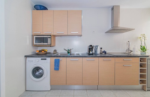 Velilla-Taramay Apartment | Tesorillo Beach in Velilla for sea lovers on the Costa Tropical!