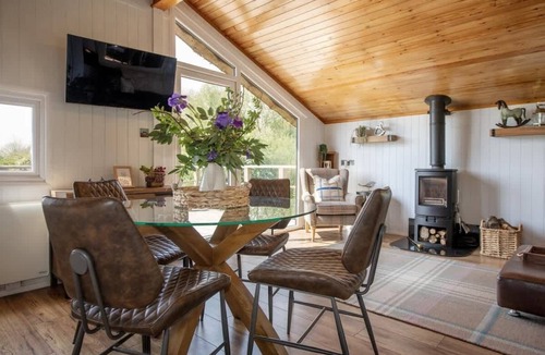 Bubwith Cabin | Tesseyman Lodge- Charming North Yorkshire Cabin w/Hot Tub & Views