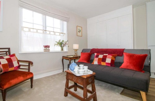 Albrighton Apartment | The Apartment at the Grey House