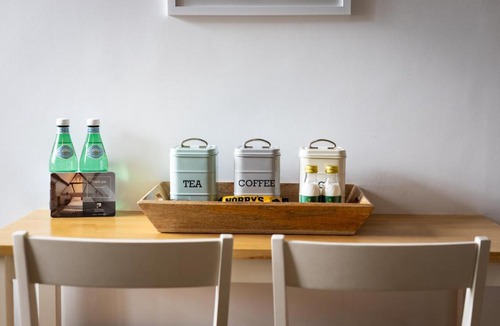 Henley-in-Arden Apartment | The Art Studio