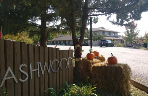 Bayfield Hotel | THE ASHWOOD INN