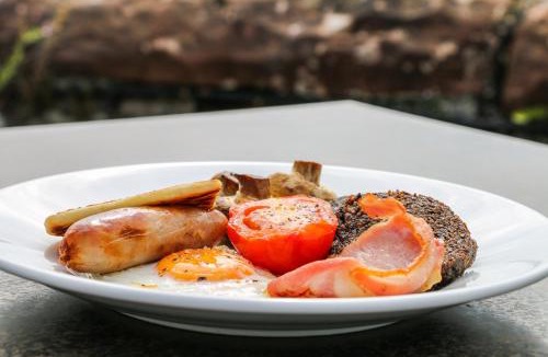 Lamlash Bed & Breakfast | The Bay Rooms at Glenisle Hotel