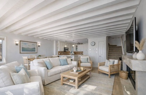 Crystal Beach House | The Beacher- Direct Beachfront