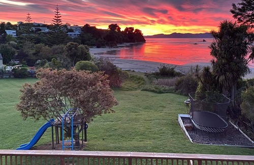 Kaiteriteri House | The Beachfront Playground @ Kaiteriteri