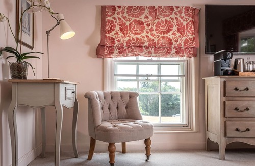 Long Melford Hotel | The Black Lion, Long Melford
