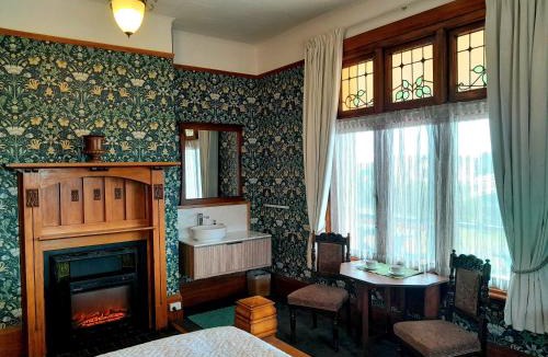 Greymouth Hostel | The Bohemian at Noah's Ark