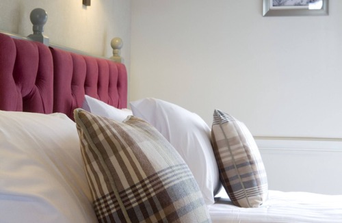 Ashton-under-Lyne Hotel | The Broadoak