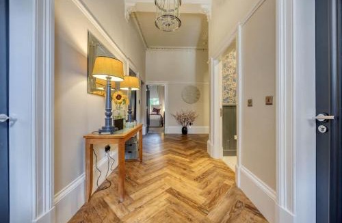 Kelvinbridge House | The Burnbank Experience