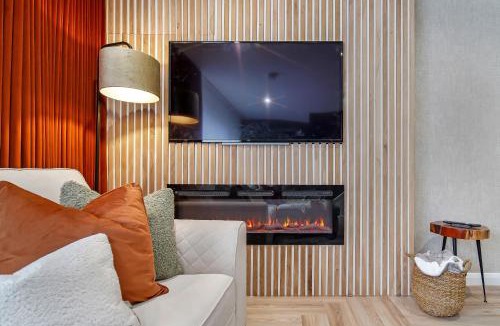 Sion Mills Apartment | The Burrow