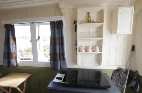 Lybster Other | The Cairn Hut