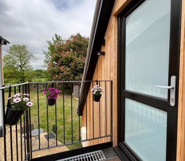 Bury St Edmunds Apartment | The Cartlodge - Studio Loft Apartment in Horringer, Bury St Edmunds