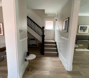 Downtown Ottawa Bed & Breakfast | The Century House Bed and Breakfast Ottawa