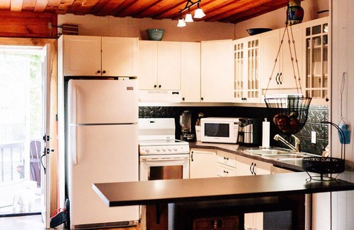 Grafton House | The Chalet in Northumberland County. Private pond and hot-tub!