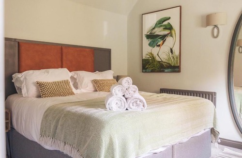Stoke Row Hotel | The Cherry Tree Inn