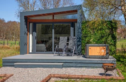Benderloch House | The Coo, Luxury glamping pod with hot tub, croft4glamping