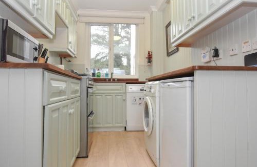 Bembridge House | The Cottage a superb family coastal retreat