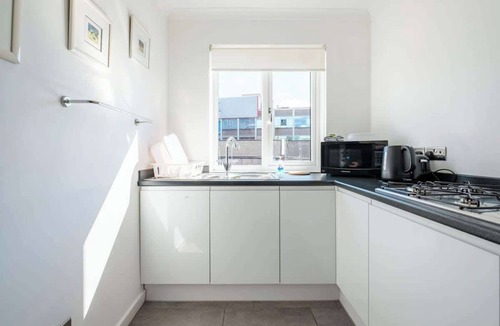 Uddingston Condo | The Douglas - 2 Bed Apartment in Uddingston.