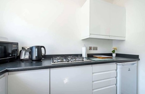 Uddingston Condo | The Douglas - 2 Bed Apartment in Uddingston.