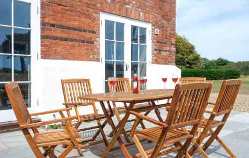 Leiston House | The Dower House