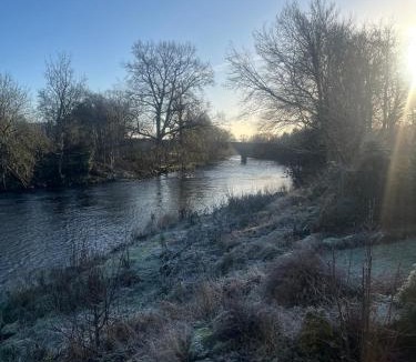 Crieff House | The Eden, Cosy 1 bed lodge with riverside views