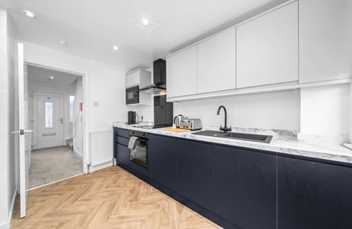 East Kilbride House | The Elphin Escape - 3 bedroom house