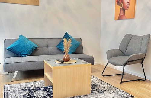 Goodmayes Apartment | The Express Apartment