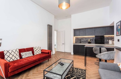 Prestwick Apartment | The Fairlie Suite No2 - Donnini Apartments
