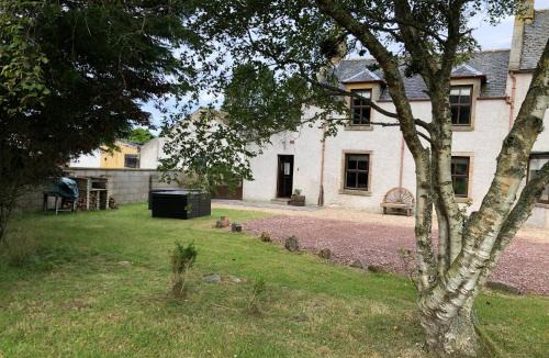 Forres House | The Farmhouse, 6 bed property, Forres