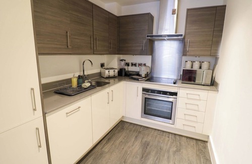 Birmingham City Centre Cottage | THE FOUNDRY APARTMENT, family friendly in Birmingham