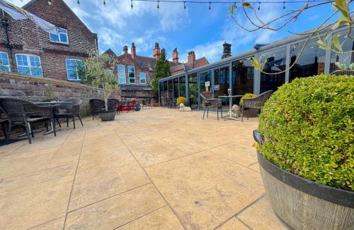 Rotherham Hotel | The George Wright Boutique Hotel, Bar & Restaurant