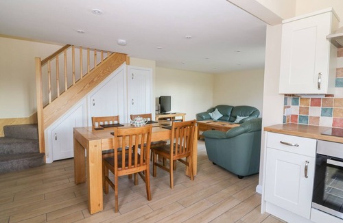 Gestingthorpe Cottage | THE GRANARY, pet friendly, with a garden in Sudbury