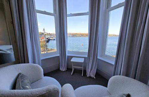 Rothesay House | The Harbour House - Deluxe Town Centre Property