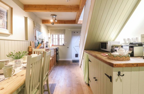 Charing Cottage | THE HAYLOFT - BEAUTIFUL BARN STAY, pet friendly in Charing