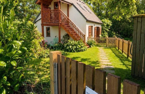 Fortrose Apartment | The Hayloft | Peaceful Black Isle Retreat Near Fortrose | Balcony & Wood Burner