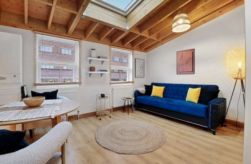 Shoreditch Apartment | The Hoxton Loft - top floor Shoreditch apartment