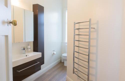 St. Clair Apartment | The Hydro Esplanade Apartments