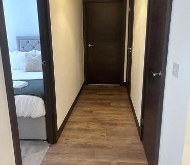 Harlow Apartment | The Ivy Abode 2 bedroom ApartmentParking