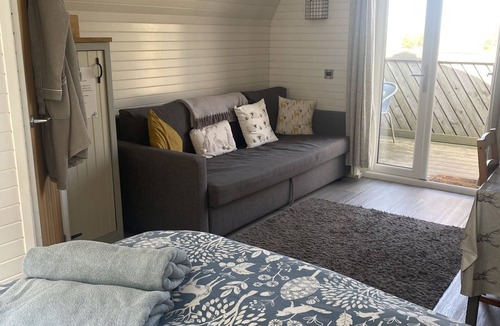 Pathhead Bed & Breakfast | The Juniperlea Inn