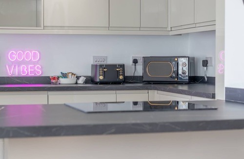 Airdrie House | The Kings Height: Close to Glasgow & Edinburgh