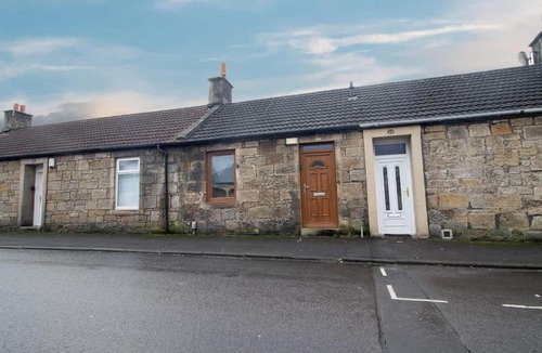 Larkhall House | The Larky - Modern 2 Bed Cottage in Larkhall