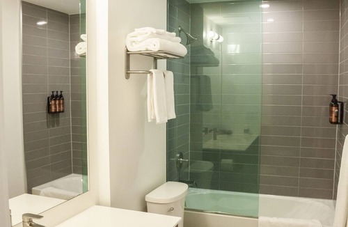 Kitchener Hotel | The Laundry Rooms Station Park Kitchener
