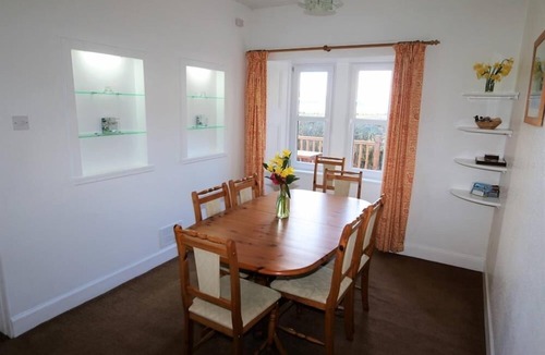 Lochgilphead Cottage | The Lodge - a lodge that sleeps 6 guests in 3 bedrooms